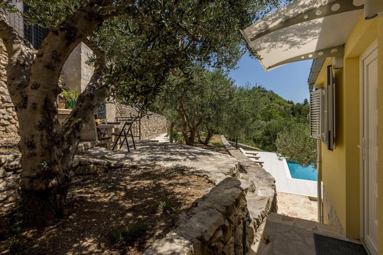 Villa Dream Hill Kaštel Kambelovac Exterior foto